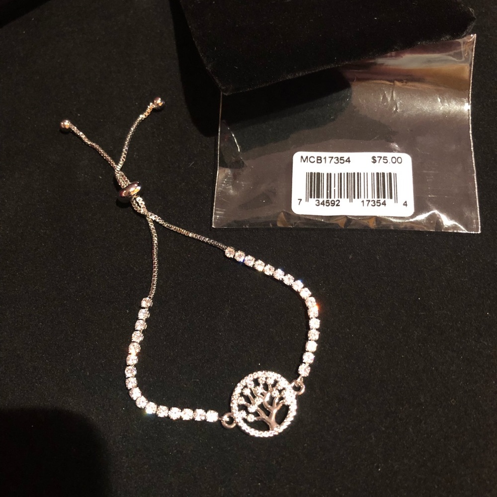 Tree of life adjustable bracelet. New.